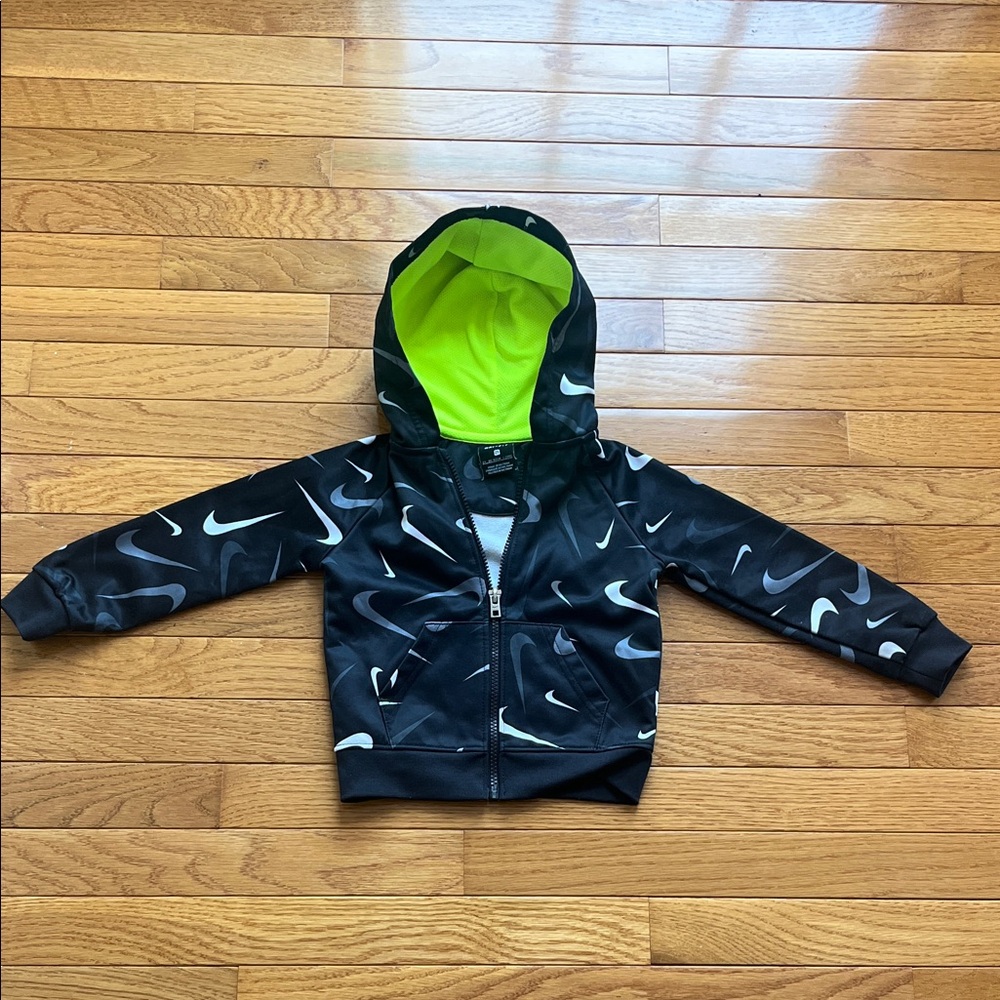 Nike Kids Hoodie in Black with Neon Green Lining